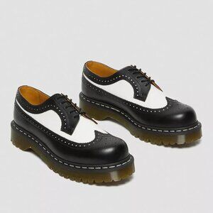Dr. Martens Bex Black & White Smooth Leather Broque/Wingtips Shoes – US W 7/M5